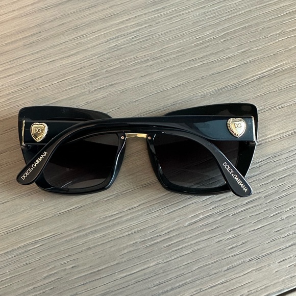 Authentic Dolce and Gabbana Women Sunglasses - Picture 4 of 9